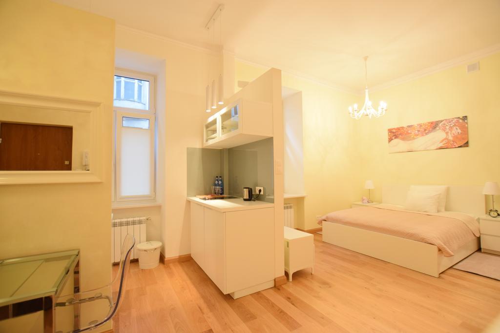 Elegant Apartment Foksal 华沙 外观 照片