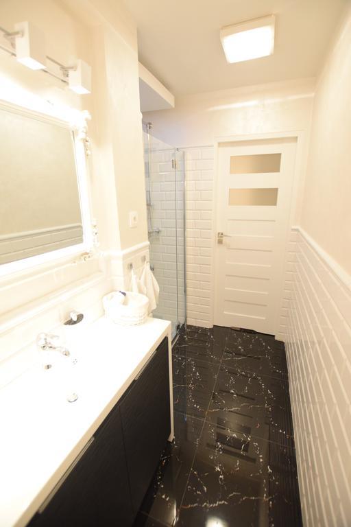 Elegant Apartment Foksal 华沙 外观 照片